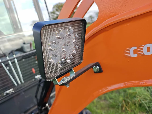Cougar - 2025 - xt-18u - minigraafmachine met kubota motor d902 - afbeelding 25 van  34