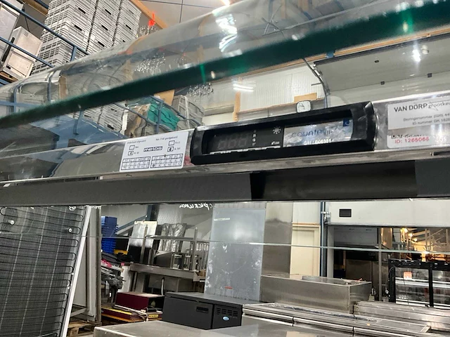 Counter line drop in koelvitrine - afbeelding 6 van  6