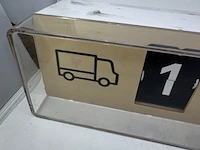 Counter, smiirl, wit - afbeelding 2 van  4