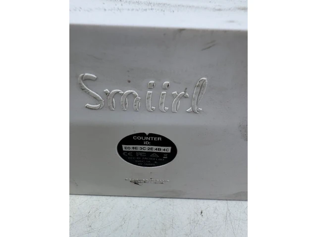 Counter, smiirl, wit - afbeelding 3 van  4