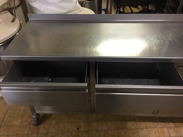 Coveka - mobiele rvs werktafel - afbeelding 3 van  8