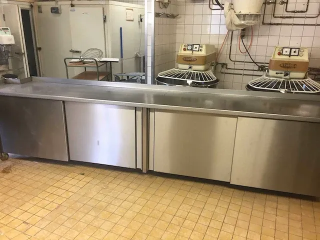 Coveka - mobiele rvs werktafel - afbeelding 2 van  5