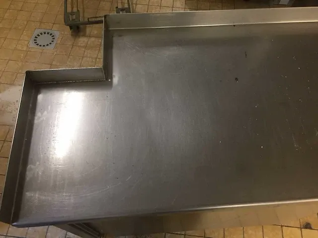 Coveka - mobiele rvs werktafel - afbeelding 4 van  5