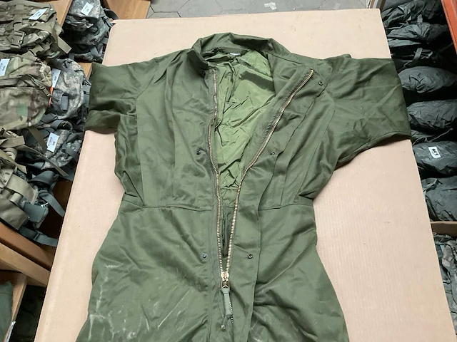 Coverall - afbeelding 3 van  5