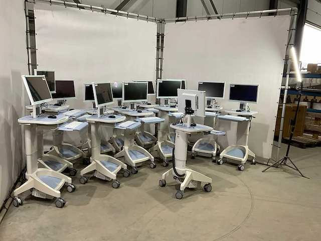 Cow - computers op wielen (13x) - afbeelding 9 van  16