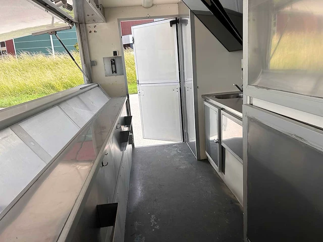 Coxx - viskar/foodtruck - van - afbeelding 14 van  56