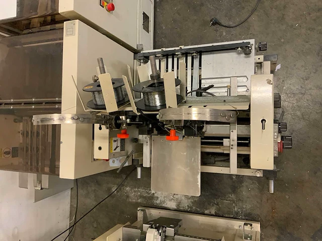 Cp bourg - verzamelhechtmachine - afbeelding 6 van  15
