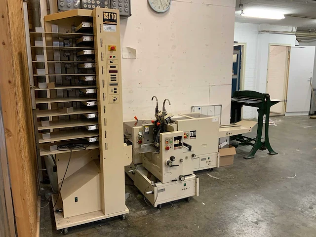 Cp bourg - verzamelhechtmachine - afbeelding 9 van  15
