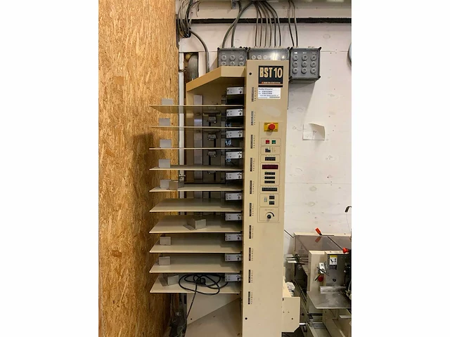 Cp bourg - verzamelhechtmachine - afbeelding 13 van  15