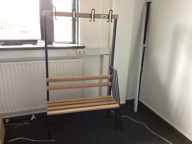 Cp kleedkamerbank met kapstok - afbeelding 1 van  4