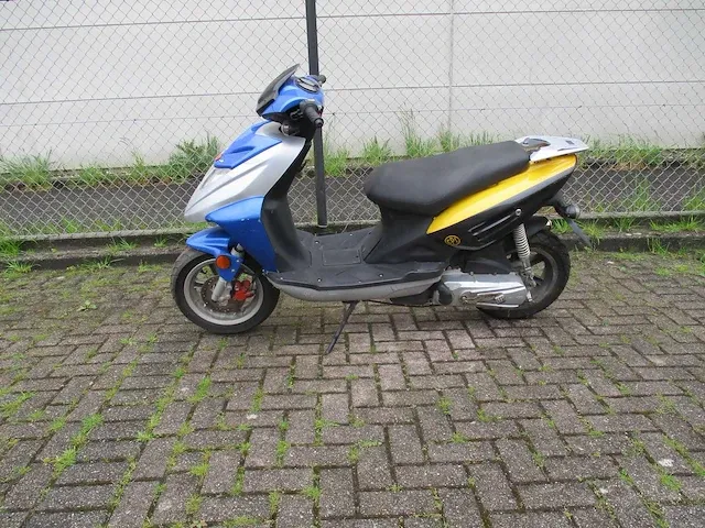 Cpi oliver city (alleen bedoeld voor onderdelen) - bromscooter - 2 tact - scooter - afbeelding 1 van  9