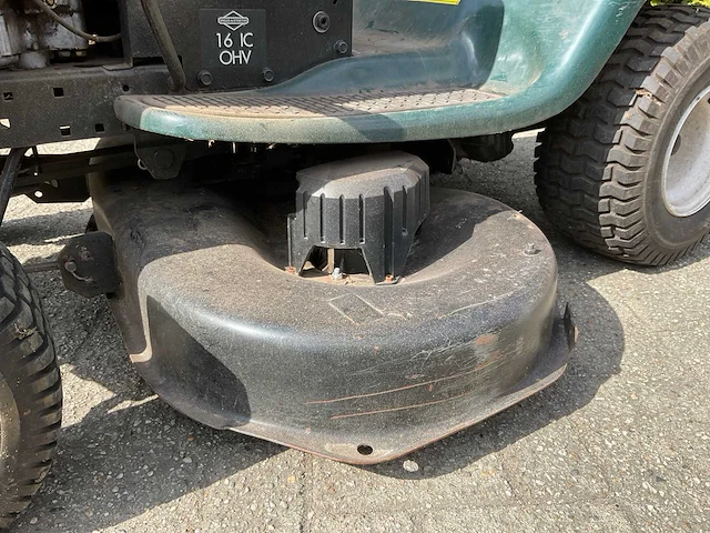 Craftsman lt1000 - 16hp ohv zitmaaier - afbeelding 13 van  24