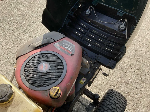 Craftsman lt1000 - 16hp ohv zitmaaier - afbeelding 15 van  24