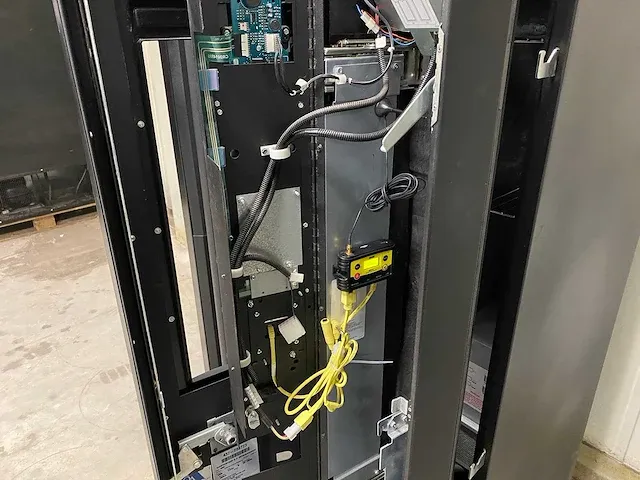 Crane - 432e - trommelautomaat - vending machine - afbeelding 10 van  10