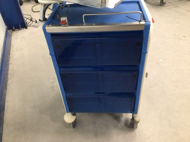 Crash cart - afbeelding 2 van  2