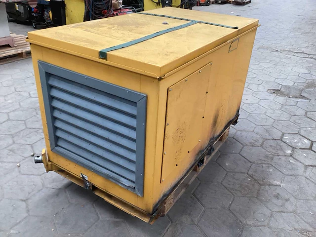 Creazzo vicenza eco 3-2s/4 stroomgenerator - afbeelding 4 van  8