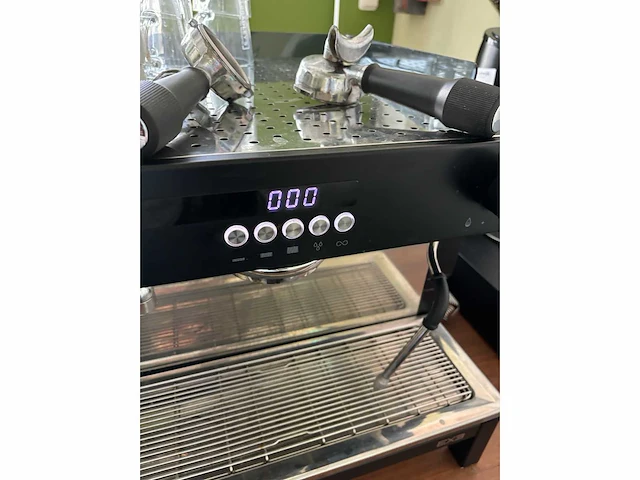 Crem ex3 2-groeps koffiemachine - afbeelding 3 van  7