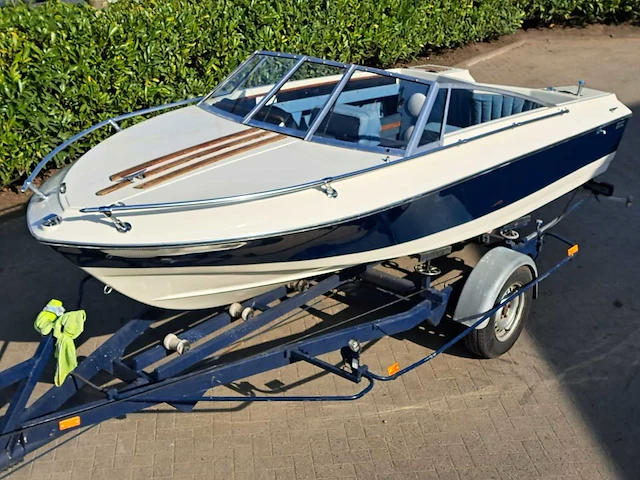 Crestliner 540 speedboot - afbeelding 1 van  10