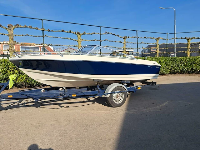 Crestliner 540 speedboot - afbeelding 7 van  10