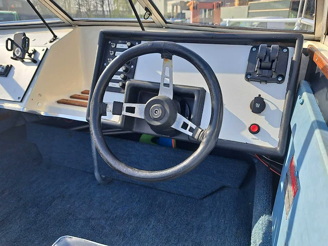 Crestliner 540 speedboot - afbeelding 8 van  10