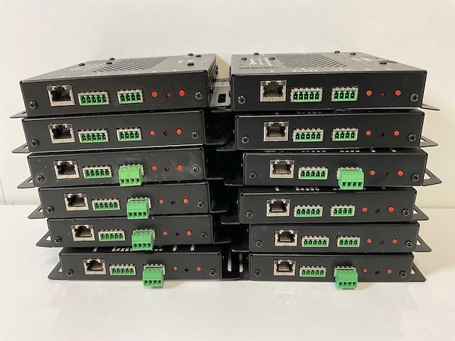 Crestron (dm-rmc-4kz-100-c), digitalmedia 8g+ 4k60 4:4:4 hdr receivers & room controllers 100 (12x) - afbeelding 1 van  10