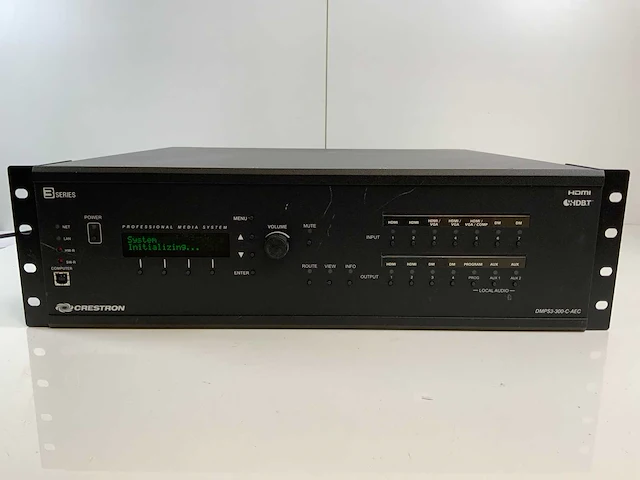 Crestron (dmps3-300-c-aec) 3-series digitalmedia presentation system 300 w/audio conferencing interface - afbeelding 1 van  6