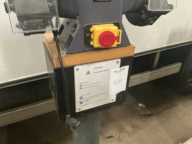 Creusen 8150 dubbelsteens slijpmachine - afbeelding 3 van  4