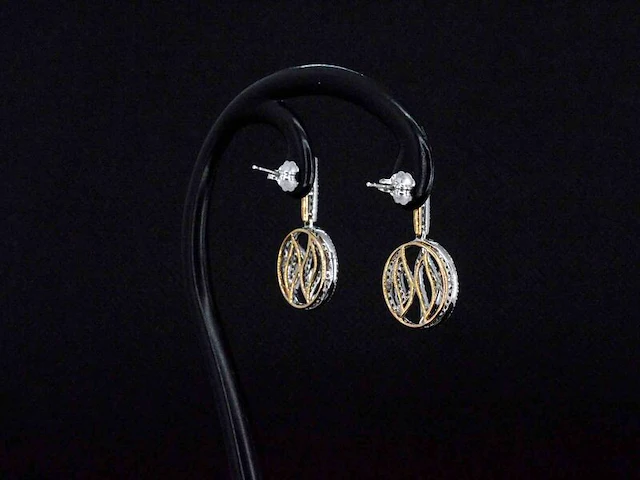 Crivelli - design bi-colour gouden oorbellen vol gezet met natuurlijke diamanten - afbeelding 9 van  11