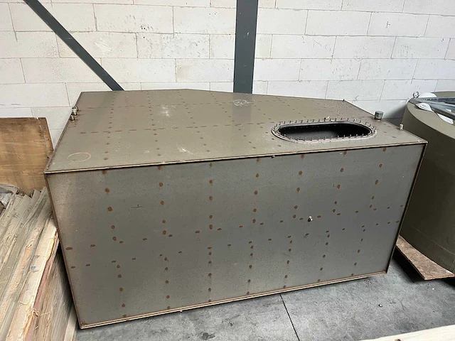 Crn yachts stainless steel ballast tank +- 5000l - afbeelding 1 van  2