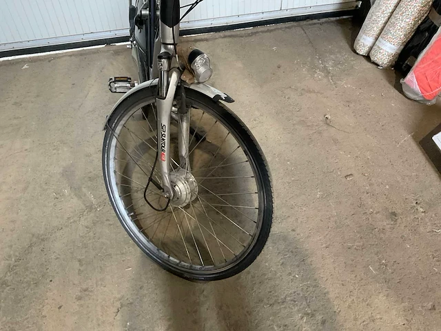 Cross e trendy elektrische fiets - afbeelding 2 van  14