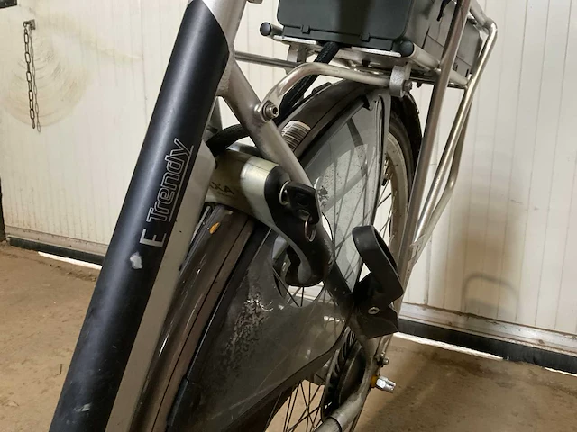 Cross e trendy elektrische fiets - afbeelding 4 van  14