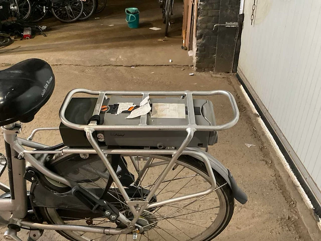 Cross e trendy elektrische fiets - afbeelding 5 van  14