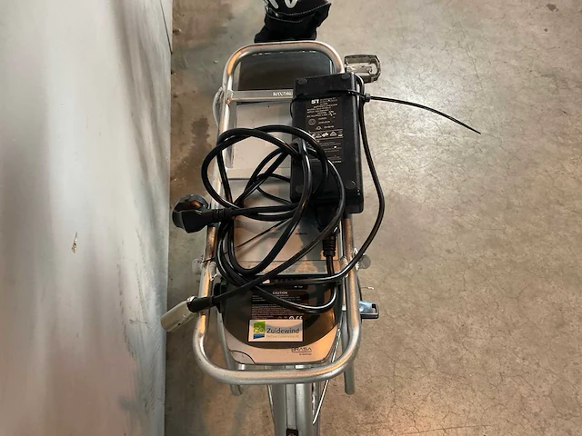 Cross trendy elektrische damesfiets - afbeelding 10 van  10
