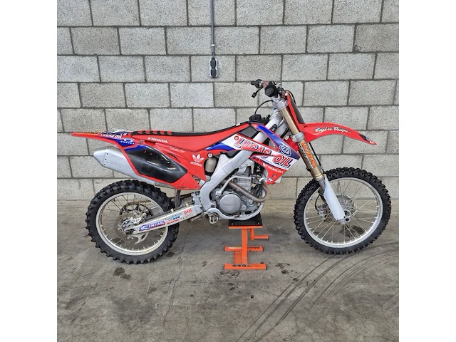 Crossmotor honda, crf250 - afbeelding 1 van  22