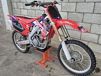 Crossmotor honda, crf250 - afbeelding 16 van  22