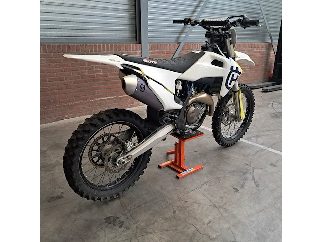 Crossmotor, husqvarna, fc450 - afbeelding 23 van  38