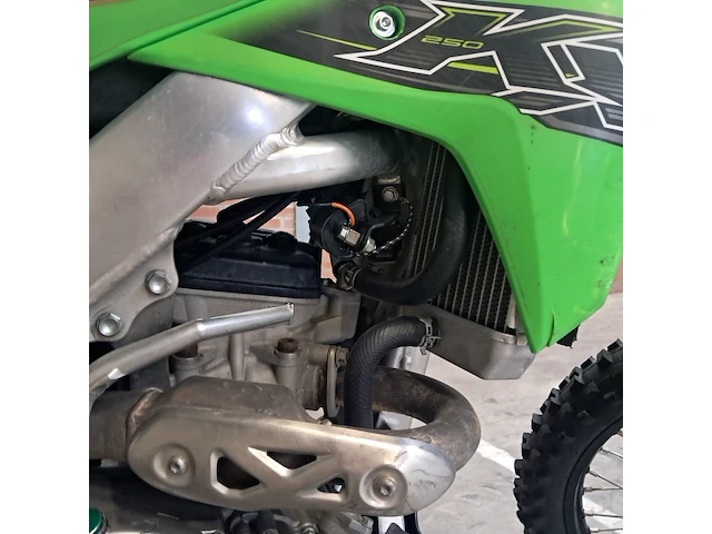 Crossmotor, kawasaki, kx250 - afbeelding 21 van  29