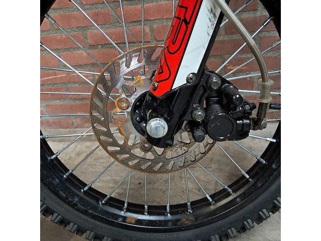 Crossmotor, ultra, db003 , 2024 - afbeelding 33 van  35