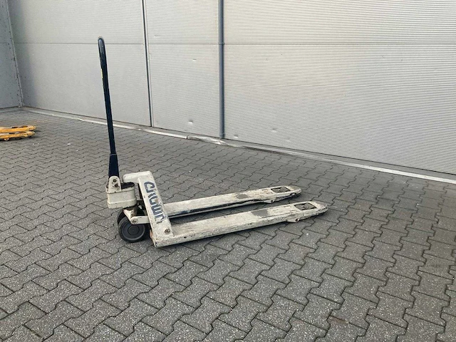 Crown - palletwagen 2.3t - afbeelding 2 van  4