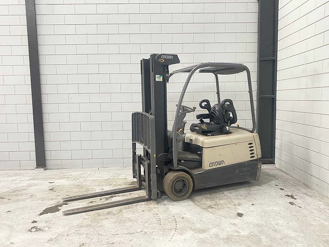 Crown - sc4240-1.8 - forklift trucks - 2010 - afbeelding 1 van  15