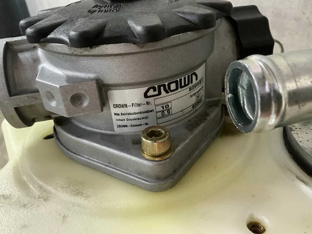 Crown pompunit met tank - afbeelding 3 van  5