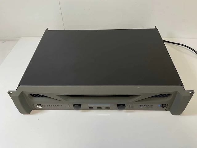 Crown (xti 1002), 2 channel professional power amplifier - afbeelding 2 van  7