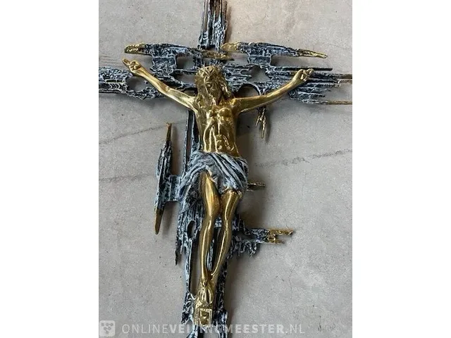 Crucifix - afbeelding 3 van  7