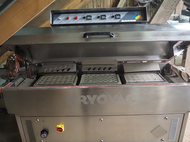 Cryovac - afbeelding 15 van  18