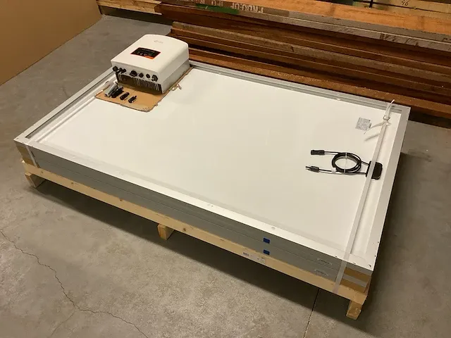 Csun, 285-60p zonnepaneel (4x) met solis, mini-1000-4g omvormer (1x) - afbeelding 1 van  10