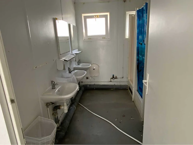 Ctx kleedruimte toilet / douche unit - afbeelding 7 van  9