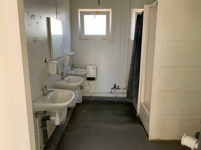 Ctx kleedruimte toilet / douche unit - afbeelding 9 van  11