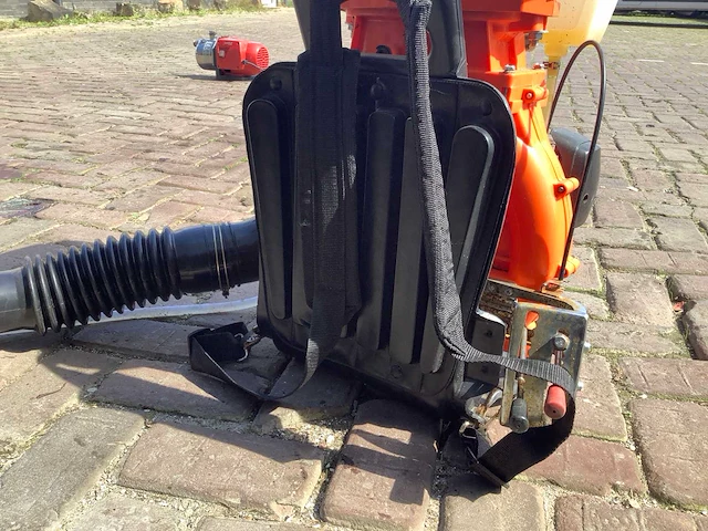 Cub cadet bladblazer/nevelspuit - afbeelding 5 van  5