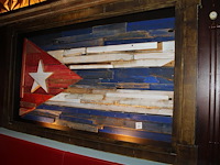Cubaanse vlag in wrakhout. afmeting 240 x 130 cm. let op dient door uzelf gedemonteerd te worden. - afbeelding 2 van  2