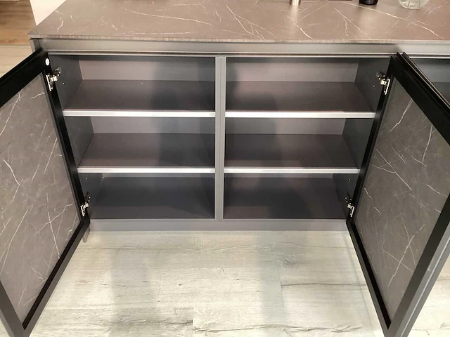 Cucinesse profilo showroom opstelling - afbeelding 35 van  38
